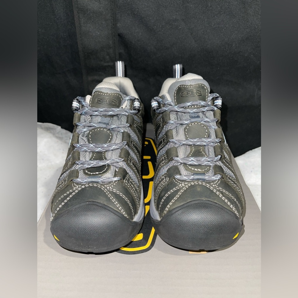Woman's Sneakers & Athletic Shoes KEEN Utility Flint II (Soft Toe) Size 5